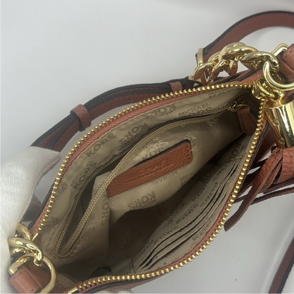 MICHAEL KORS Bedford Leather Crossbody Bag - Picture 5 of 15